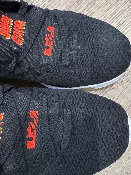 Nike LeBron 17 James Gang Sneakers - Picture 6 of 10